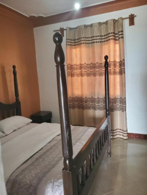 Julian's guest house and Bistro